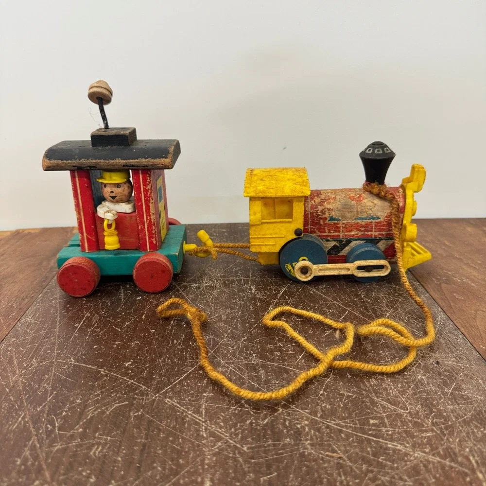 Vintage 1964 Fisher Price Huffy Puffy Train Wooden Pull‎ Toy Set